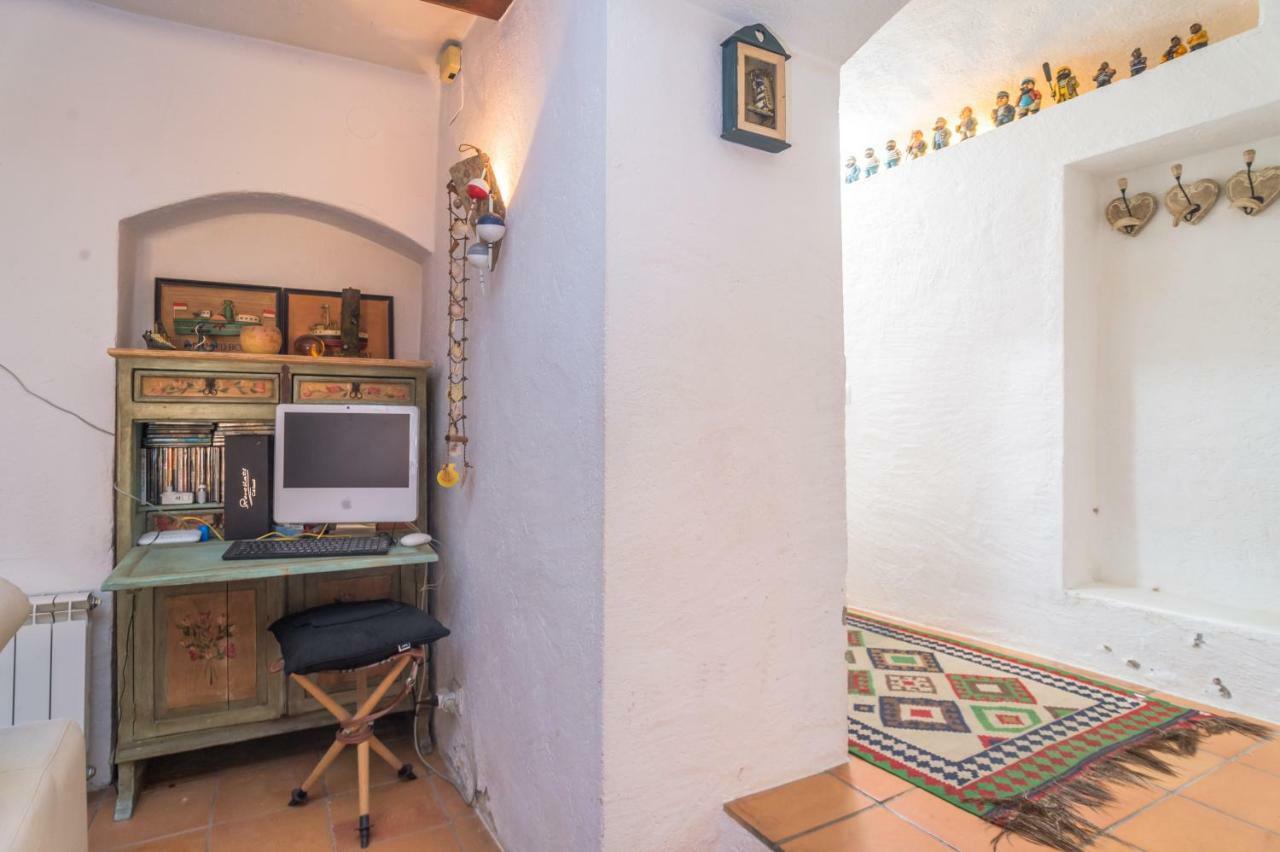 B-35 Begur 6 Pax Apartment Bagian luar foto